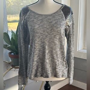 Harley-Davidson women’s gray and white heathered w/silver shoulder sequins Large